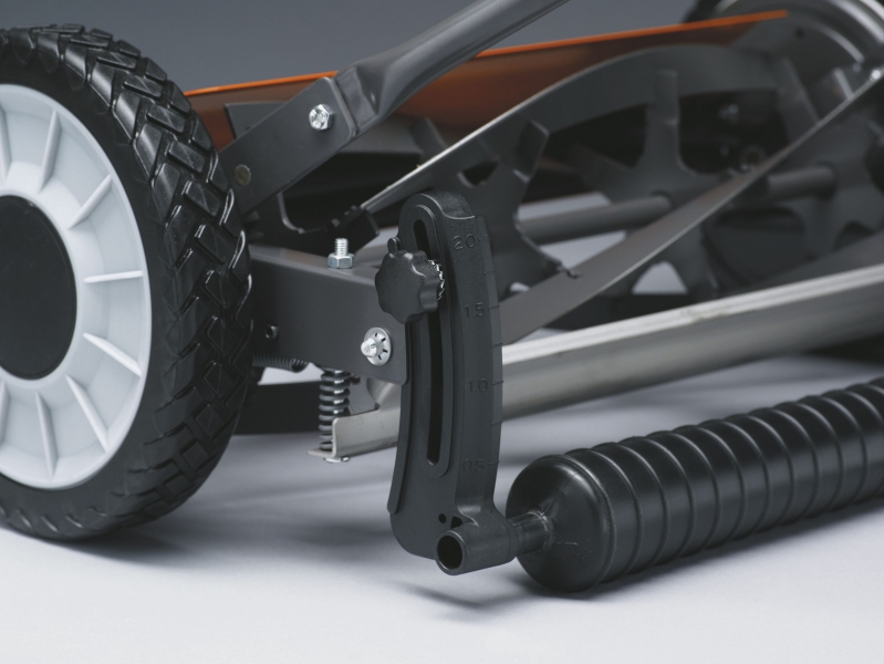 Газонокосилка механическая Husqvarna HiCut 64 – фото №1 Газонокосилка механическая Husqvarna HiCut 64 – №1