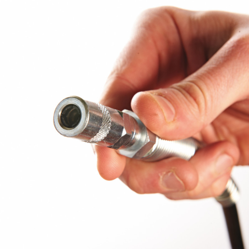 Аккумуляторный смазочный пистолет Milwaukee M18 GG-201C (Li-Ion 2Ач) – №2