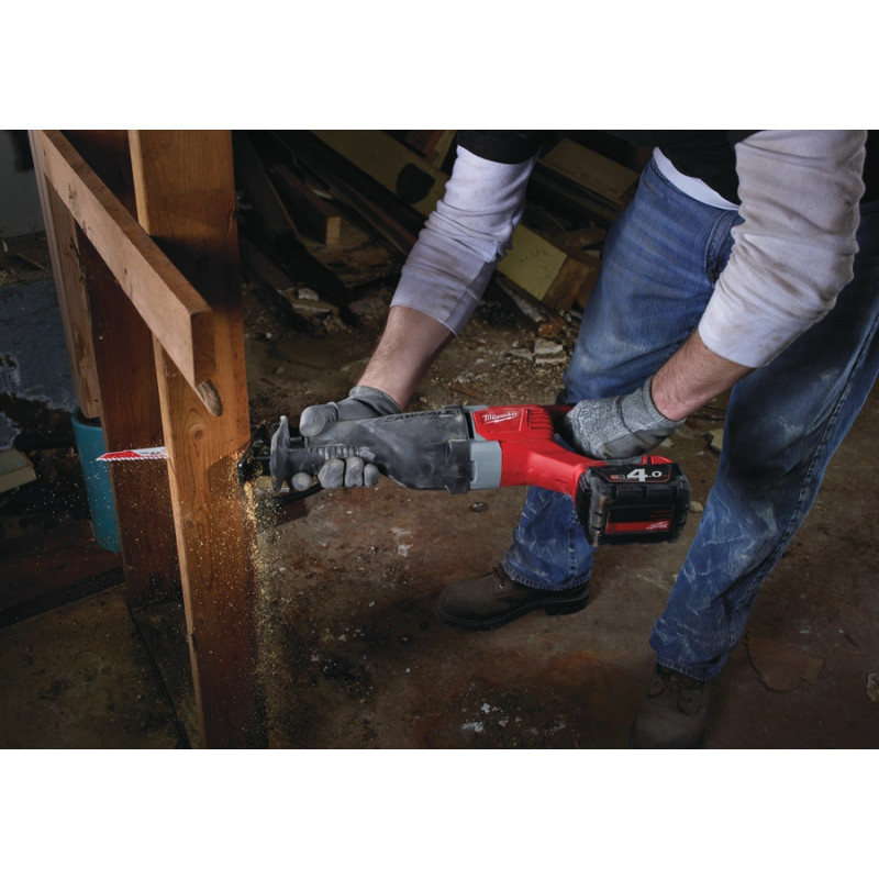 Аккумуляторная сабельная пила Milwaukee M18 BSX-402С (Li-Ion 4Ач) – №2