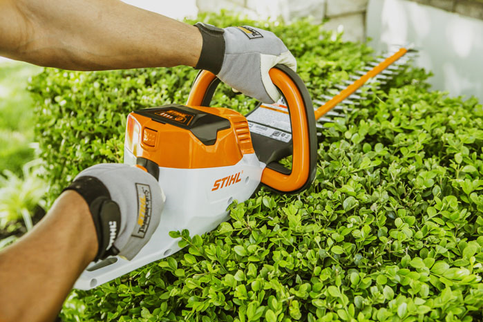 Аккумуляторный кусторез Stihl HSA 56 без аккумулятора – фото №2 Аккумуляторный кусторез Stihl HSA 56 без аккумулятора – №2