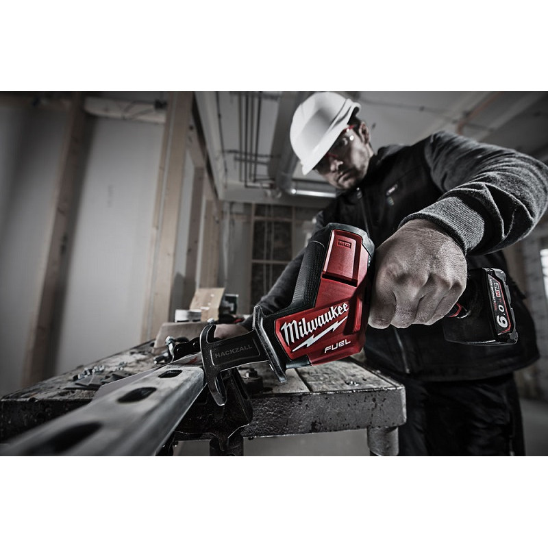 Аккумуляторная сабельная пила Milwaukee M12 CHZ-602X FUEL (Li-Ion 6Ач) – №3