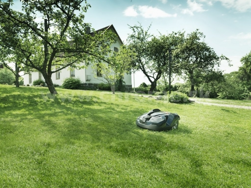 Газонокосилка-робот Husqvarna Automower 420 – фото №1 Газонокосилка-робот Husqvarna Automower 420 – №1