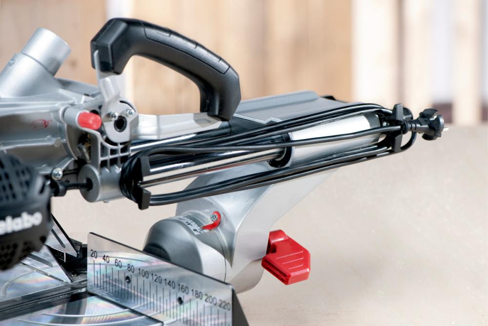 Пила торцовочная Metabo KGS 216 M – фото №2 Пила торцовочная Metabo KGS 216 M – №2