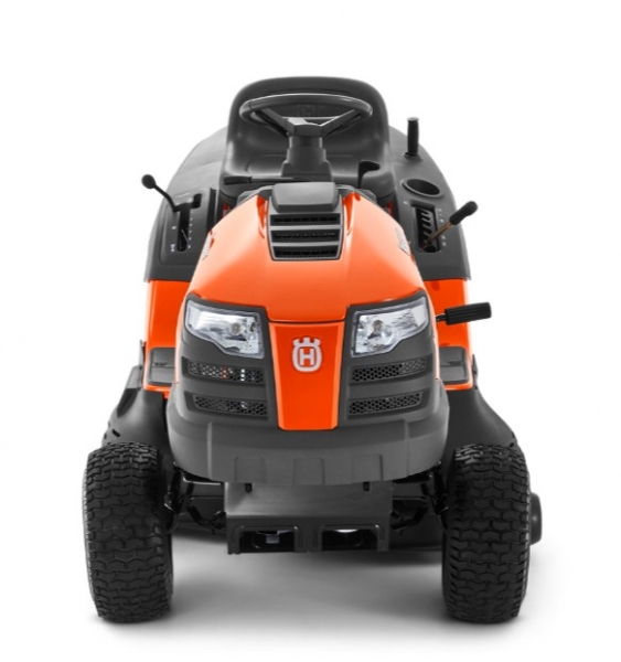 Трактор садовый Husqvarna TC 138 – фото №1 Трактор садовый Husqvarna TC 138 – №1