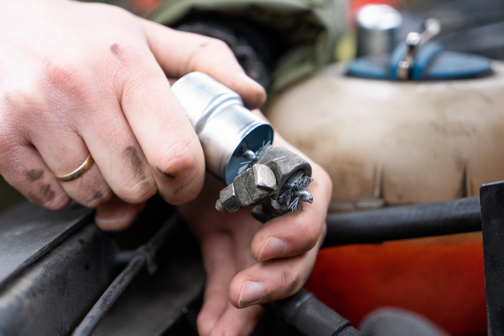 Щётка для очистки клемм АКБ Дело Техники – №4