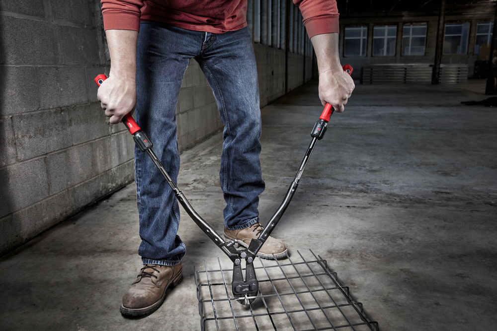 Болторез с телескопическими рукоятками Milwaukee 61-76 см – №1