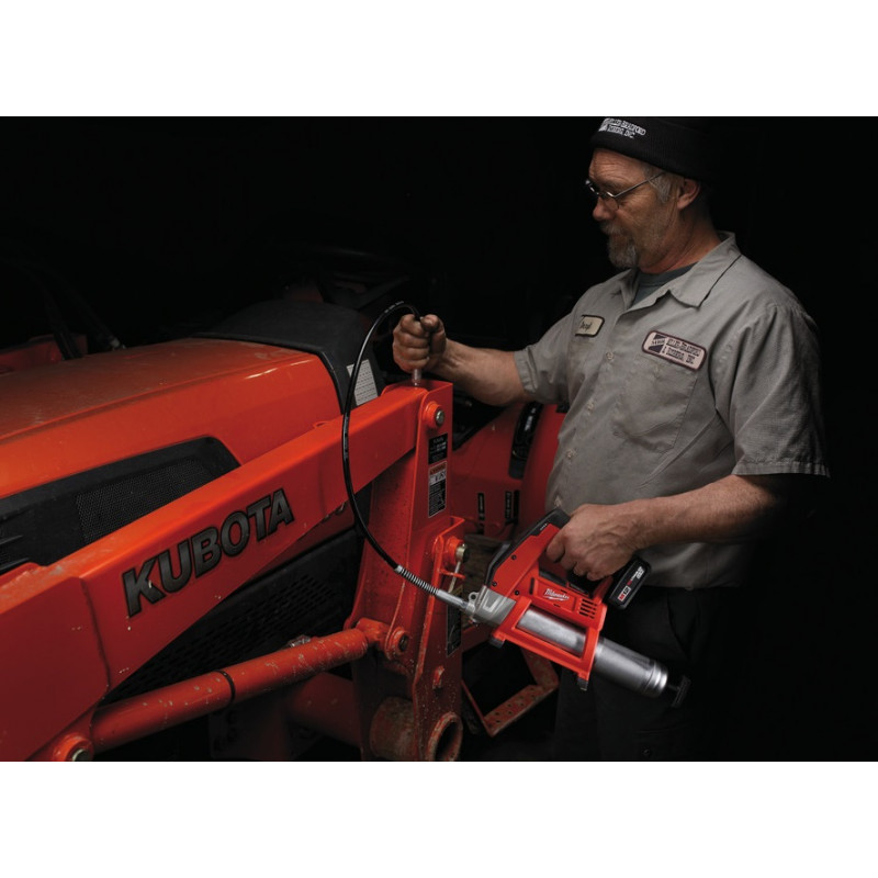 Аккумуляторный смазочный пистолет Milwaukee M12 GG-401B (1х4,0 Ач) – фото №2 Аккумуляторный смазочный пистолет Milwaukee M12 GG-401B (1х4,0 Ач) – №2