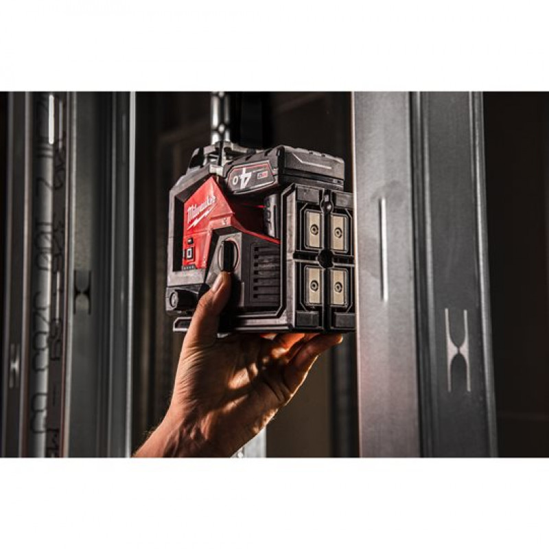 Уровень лазерный Milwaukee M12 3PL-401C (Li-Ion 4 Ач) – фото №2 Уровень лазерный Milwaukee M12 3PL-401C (Li-Ion 4 Ач) – №2