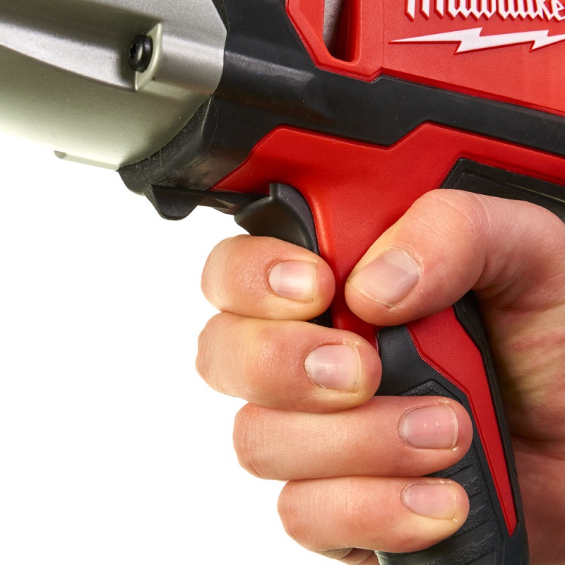 Гайковерт ударный Milwaukee IPWE 400 R – фото №3 Гайковерт ударный Milwaukee IPWE 400 R – №3